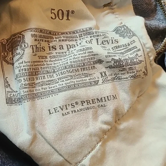 Levi 501 Button fly jeans size 25x30 - Picture 5 of 7